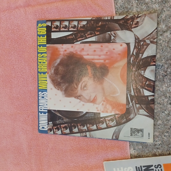 Connie Francis (3) Vintage record albums - Picture 4 of 4